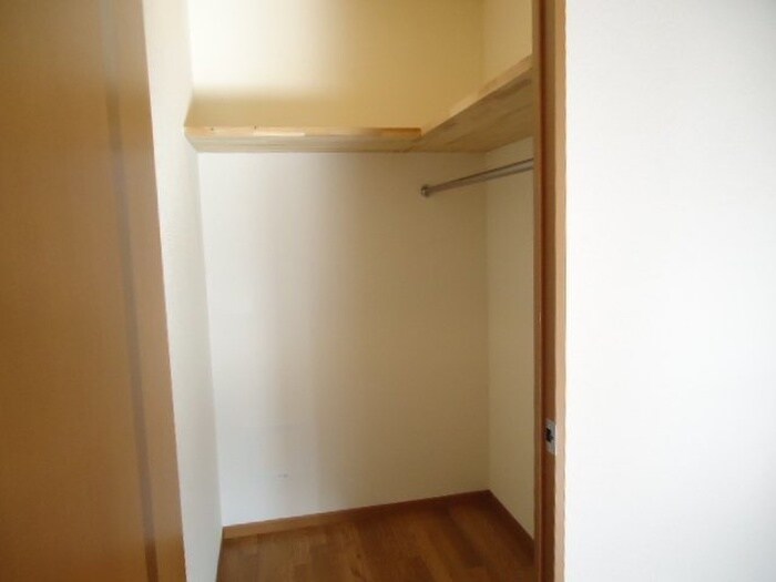 物件内観写真11　(収納)