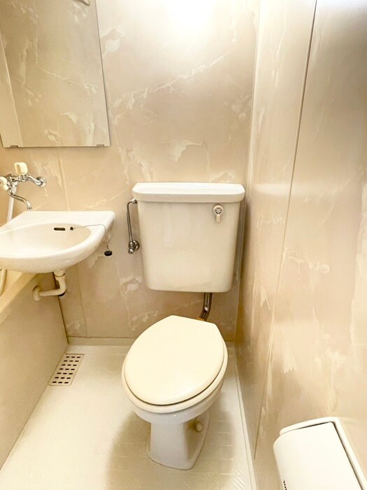 物件内観写真6　(トイレ)