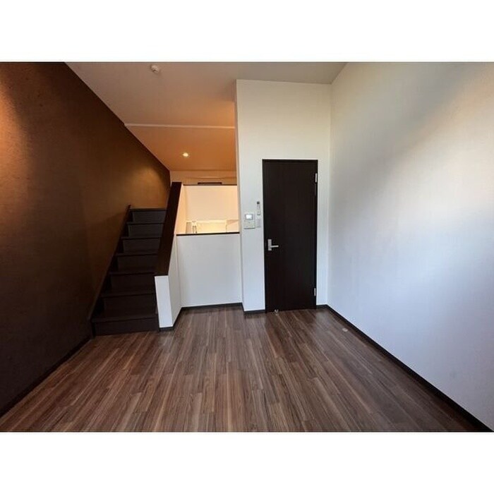 物件内観写真3　(居室)