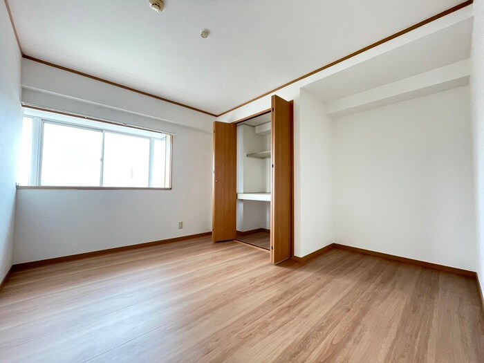物件内観写真18　(居室)