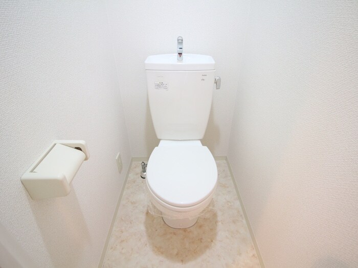 物件内観写真14　(トイレ)