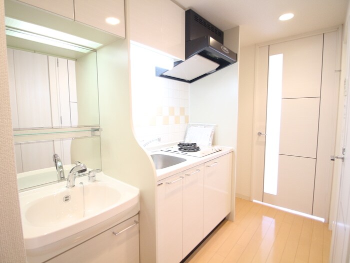 物件内観写真20　(廊下)