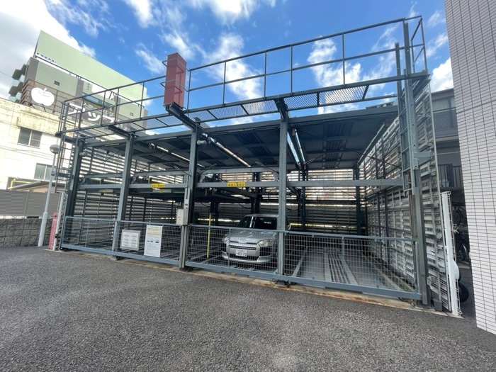 物件外観写真2　(駐車場)