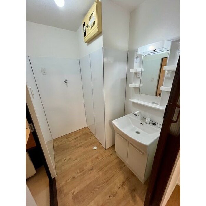 物件内観写真10　(洗面)