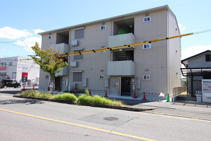 物件外観写真3　(外観写真)