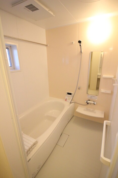 物件内観写真10　(バス／シャワールーム等)