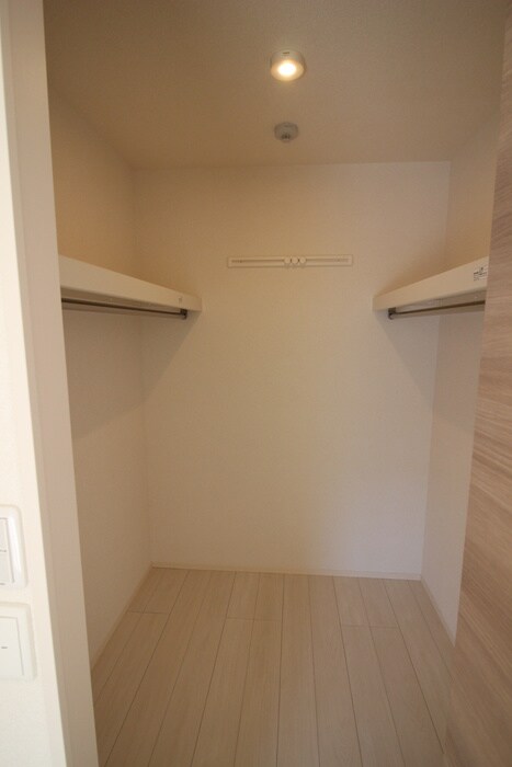 物件内観写真14　(収納)