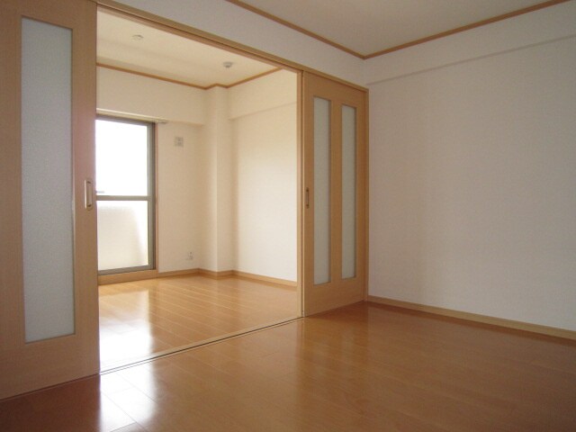 物件内観写真9　(居室)