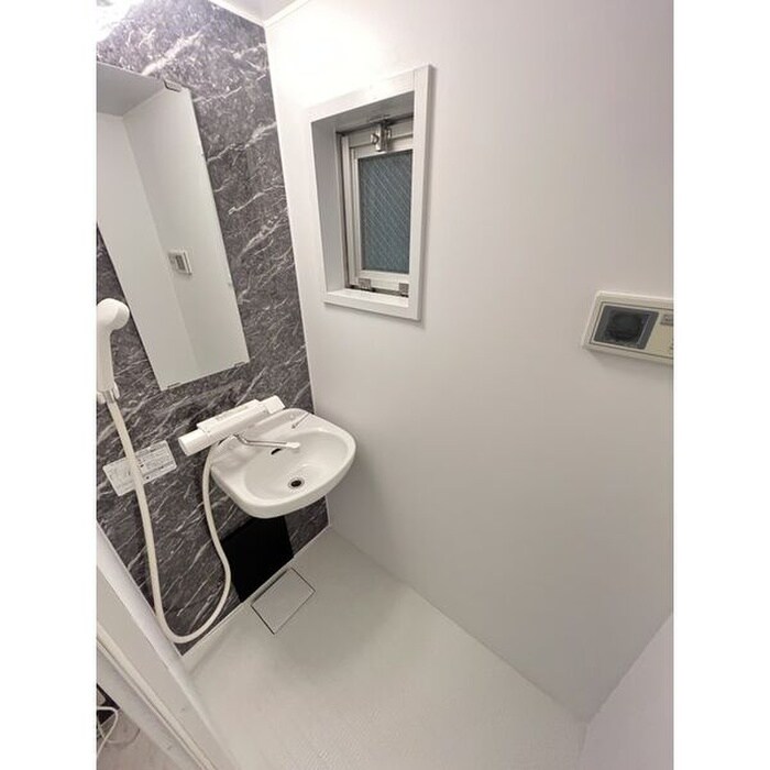 物件内観写真10　(洗面)