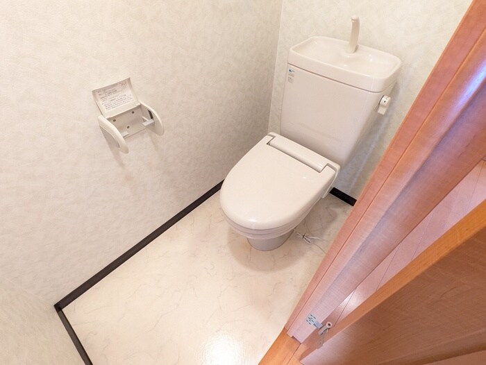 物件内観写真15　(トイレ)