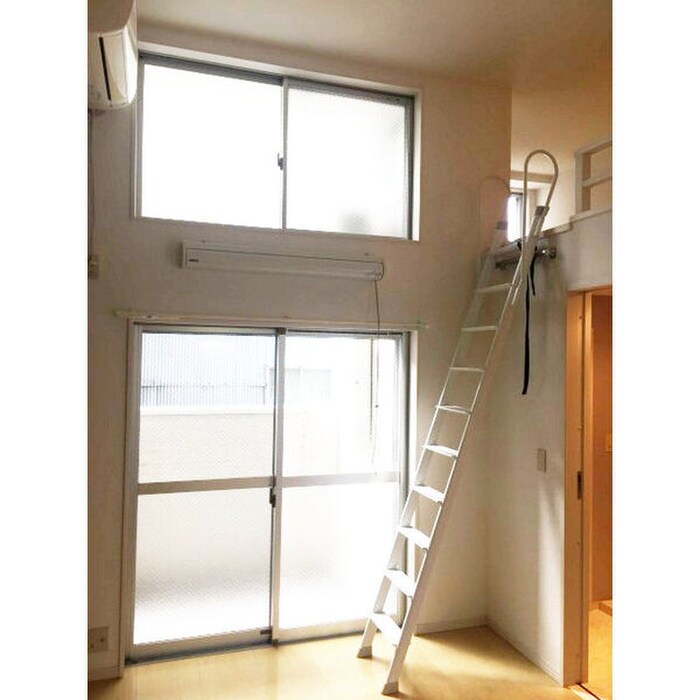 物件内観写真4　(居室)