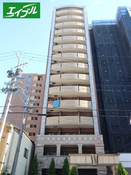 ﾌﾟﾚｻﾝｽ泉ｱｰﾊﾞﾝｹﾞｰﾄ(704)外観写真