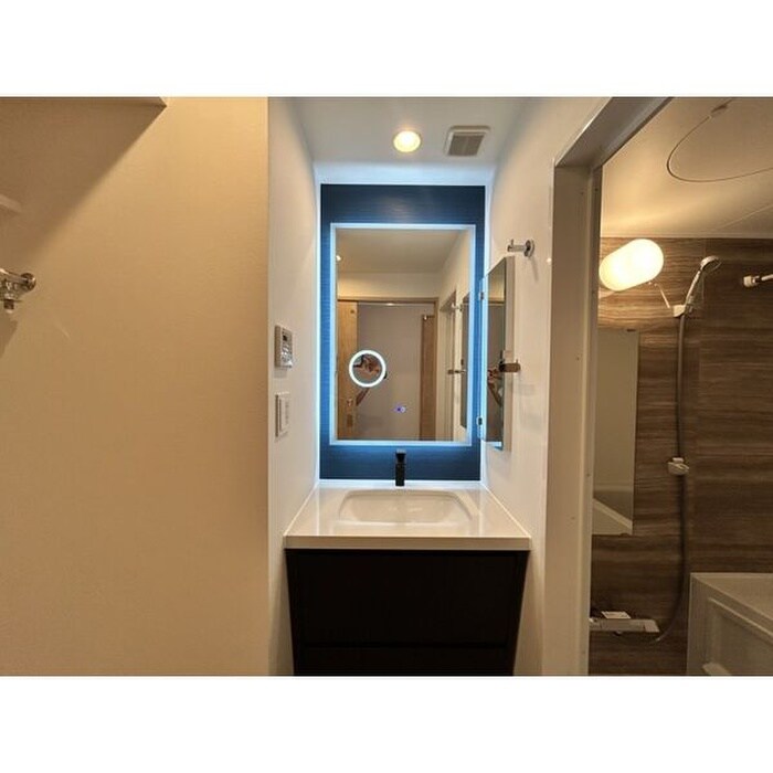 物件内観写真12　(洗面)