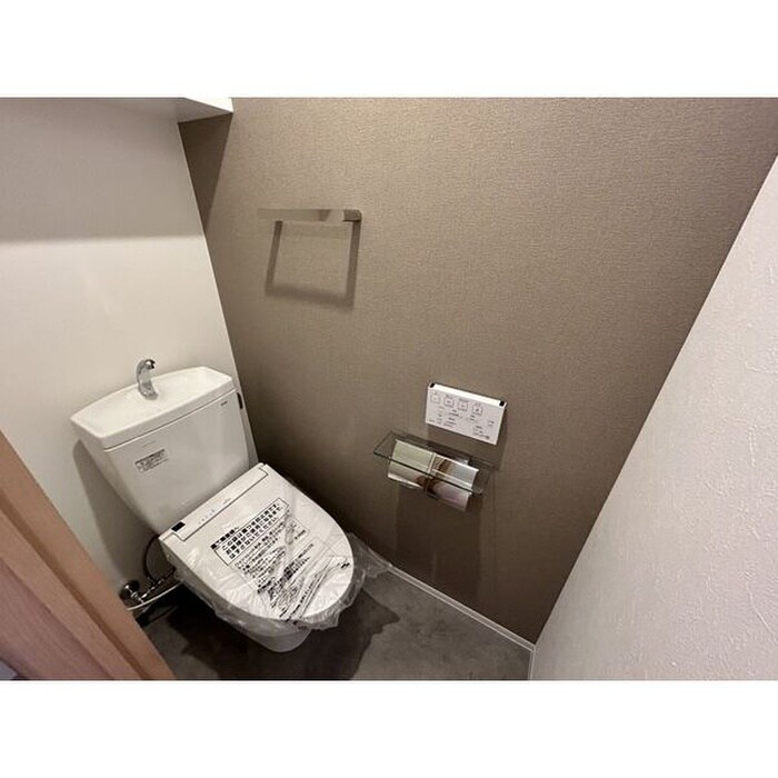 物件内観写真12　(トイレ)