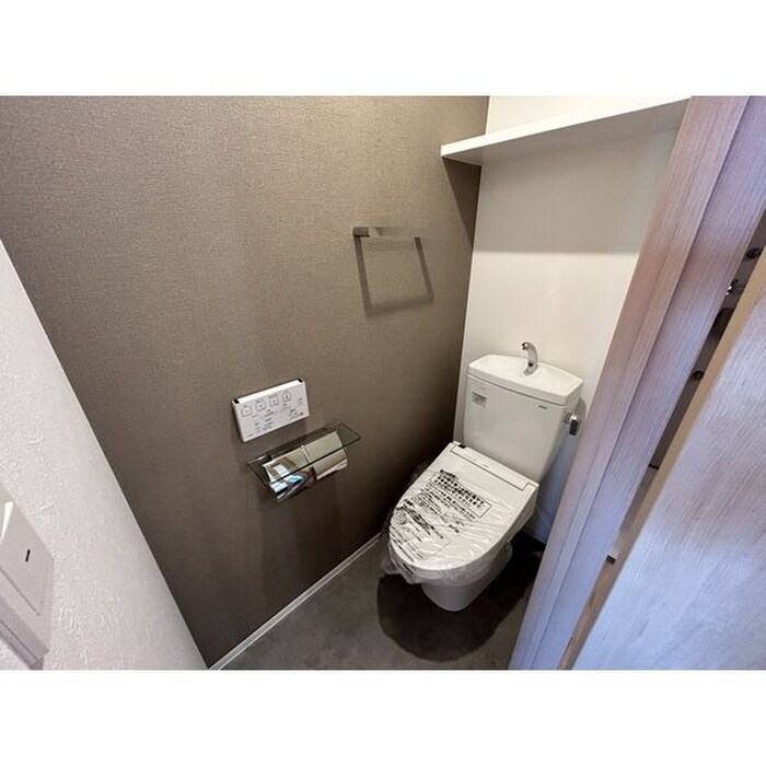 物件内観写真14　(トイレ)