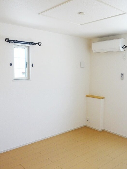 物件内観写真11　(居室)