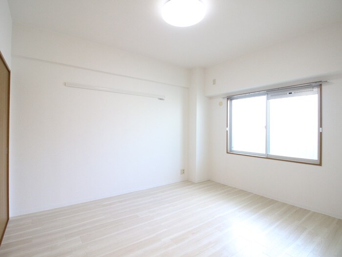 物件内観写真14　(居室)