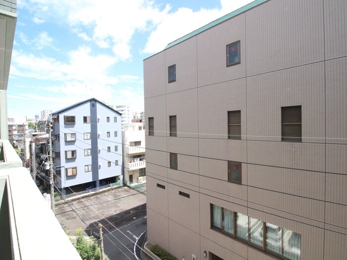 物件内観写真22　(室内からの展望)