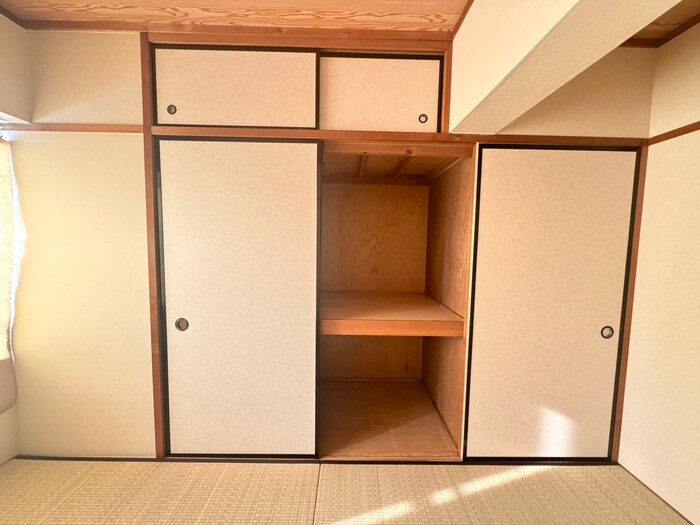 物件内観写真18　(収納)