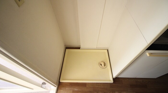 物件内観写真17　(洗濯機置場)