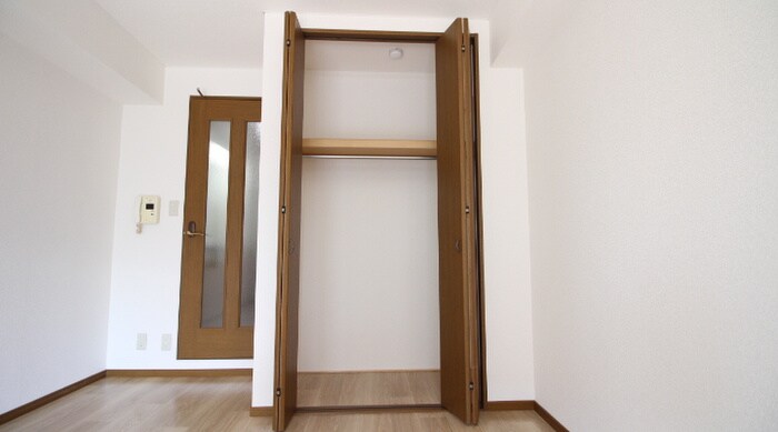 物件内観写真18　(収納)