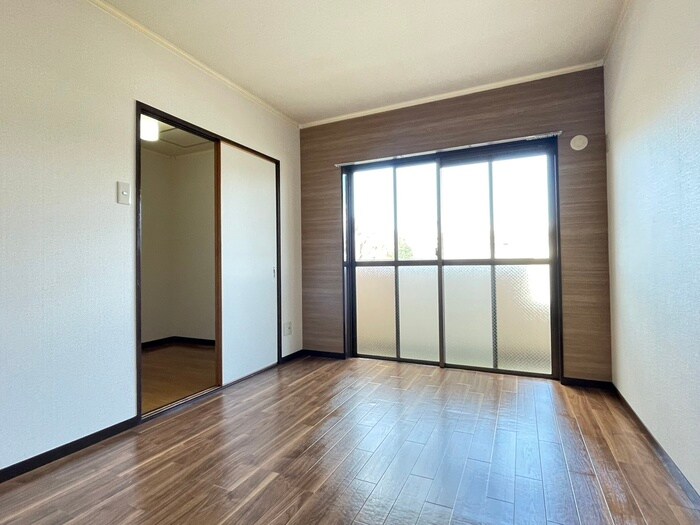 物件内観写真16　(居室)