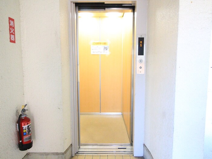 物件外観写真6　(建物設備)