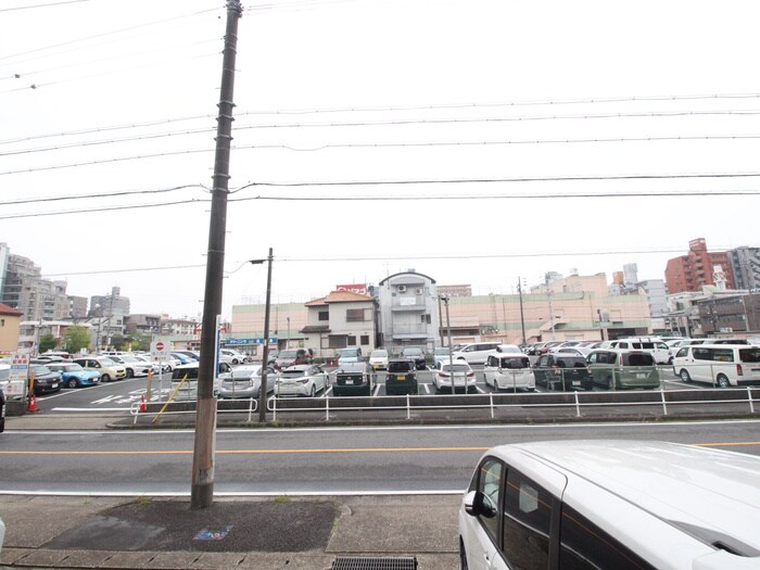 物件内観写真22　(室内からの展望)