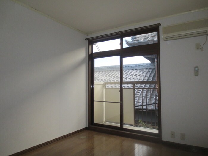 物件内観写真6　(居室)