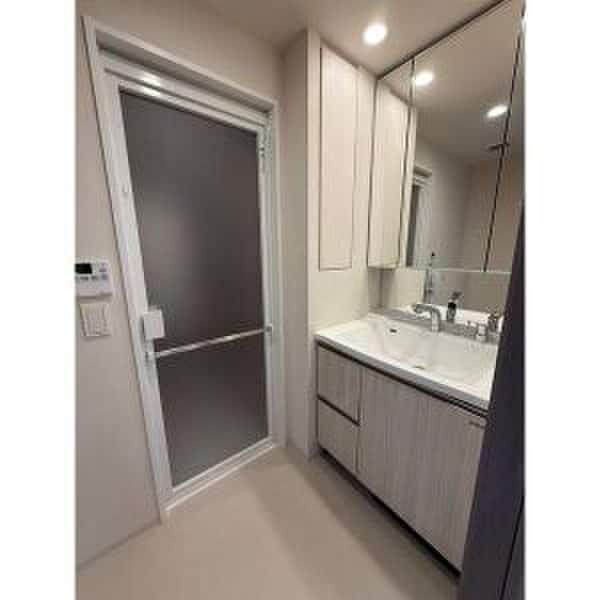 物件内観写真12　(洗面)