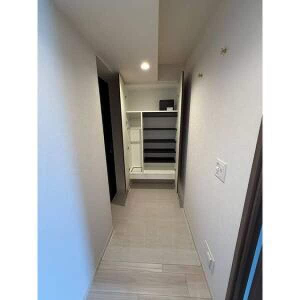 物件内観写真15　(廊下)