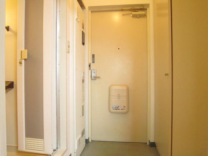物件内観写真20　(玄関)