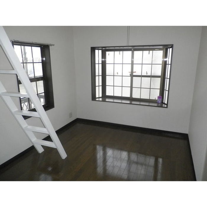 物件内観写真4　(居室)