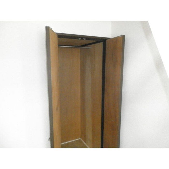 物件内観写真8　(収納)