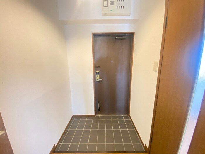 物件内観写真20　(玄関)