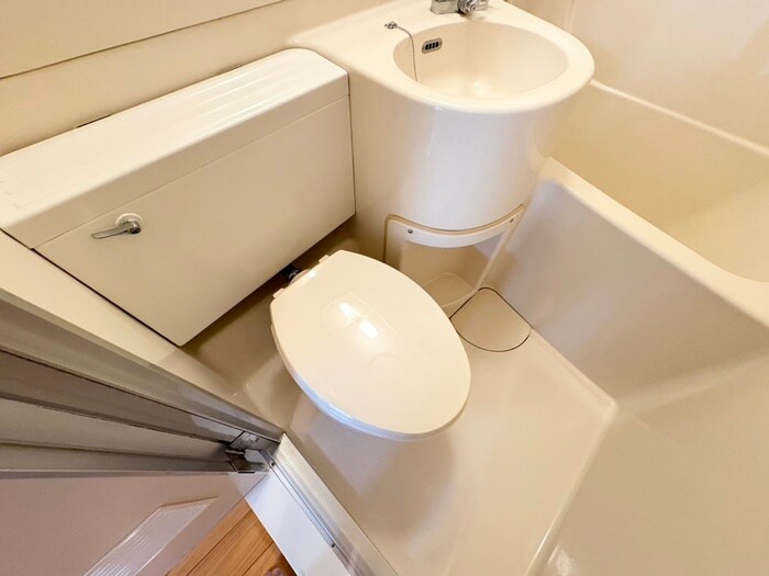 物件内観写真11　(トイレ)