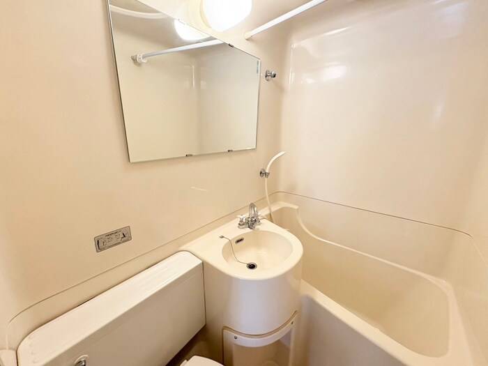 物件内観写真12　(洗面)