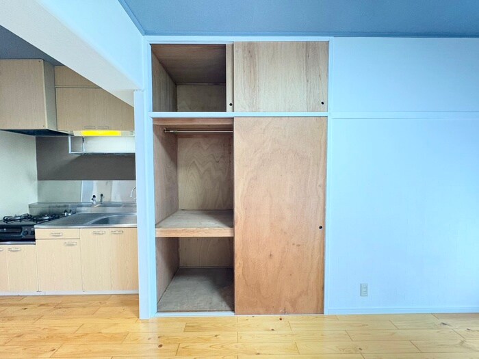 物件内観写真13　(収納)