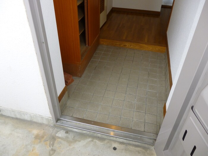 物件内観写真21　(玄関)
