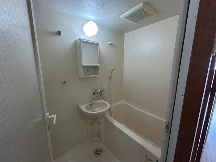 物件内観写真12　(バス／シャワールーム等)