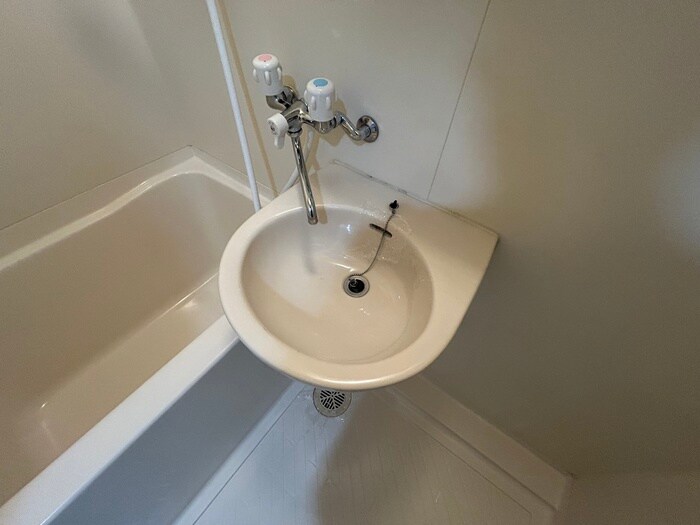 物件内観写真13　(洗面)