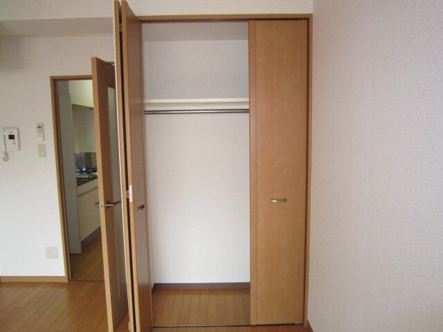 物件内観写真14　(収納)