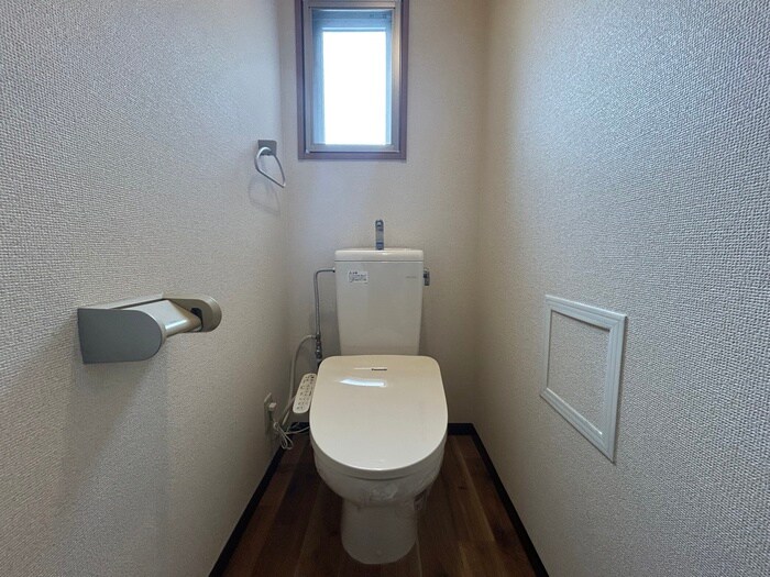 物件内観写真15　(トイレ)