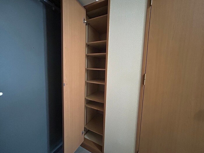 物件内観写真18　(靴箱)