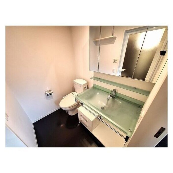 物件内観写真11　(洗面)