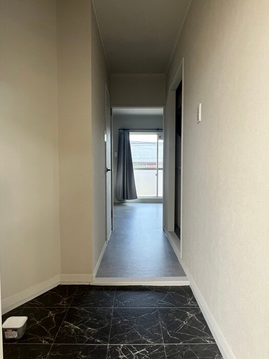 物件内観写真20　(廊下)