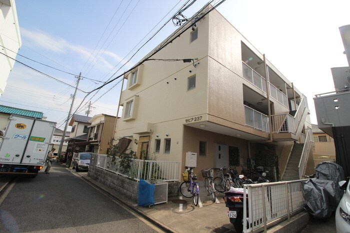 物件外観写真1　(外観写真)