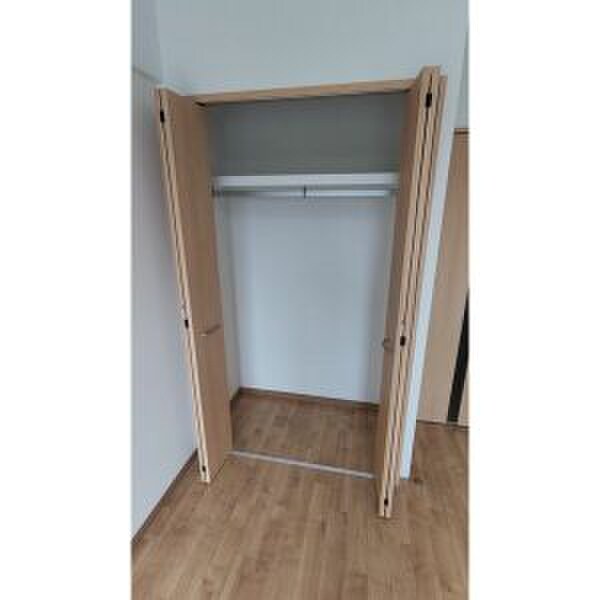 物件内観写真7　(収納)