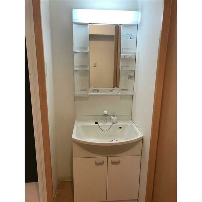 物件内観写真9　(洗面)