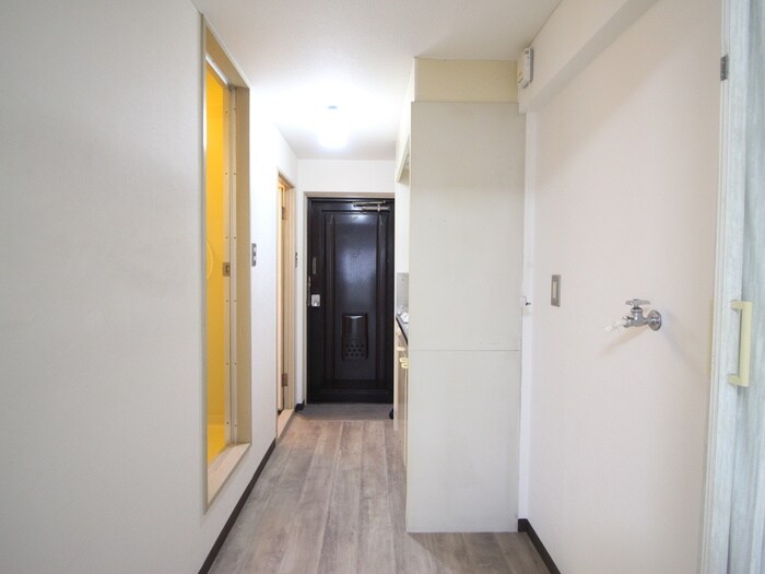 物件内観写真20　(廊下)